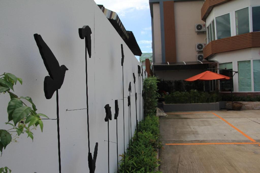 Hotel Le Lerts Living Khon Kaen Exterior photo